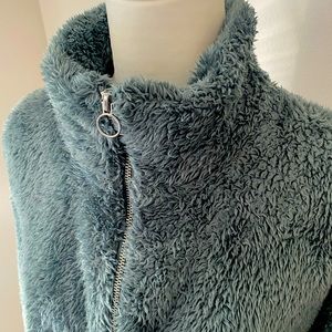 Express fuzzy quarter zip